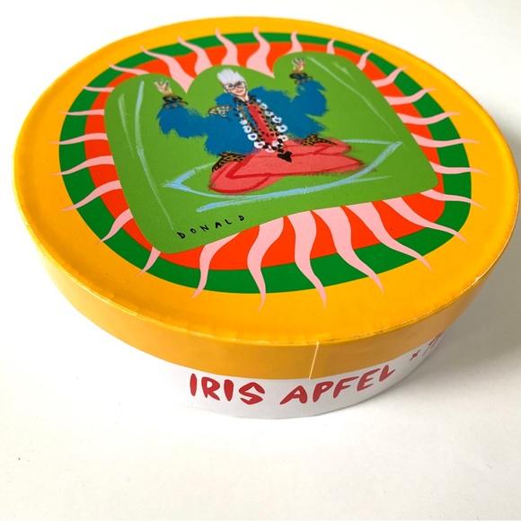 Iris Apfel Scarab Crystallized Eaarings-New in Box - Picture 12 of 16